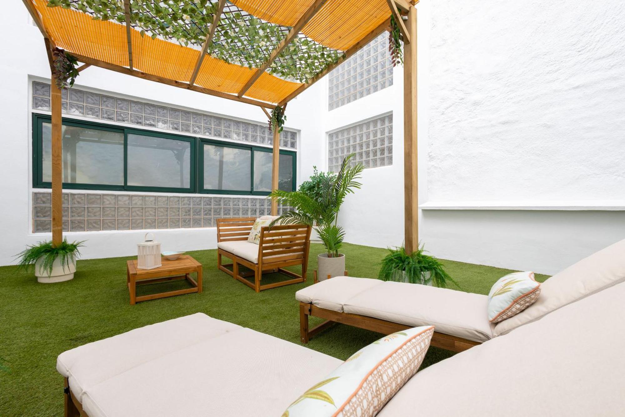 C30 Deluxe Studio With Terrace Into Cathedral Square Apartman Málaga Kültér fotó