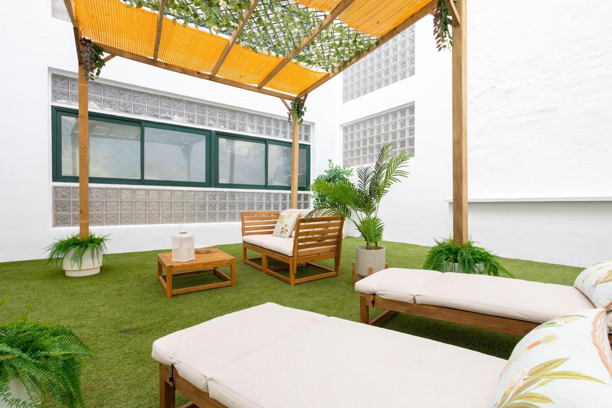 C30 Deluxe Studio With Terrace Into Cathedral Square Apartman Málaga Kültér fotó