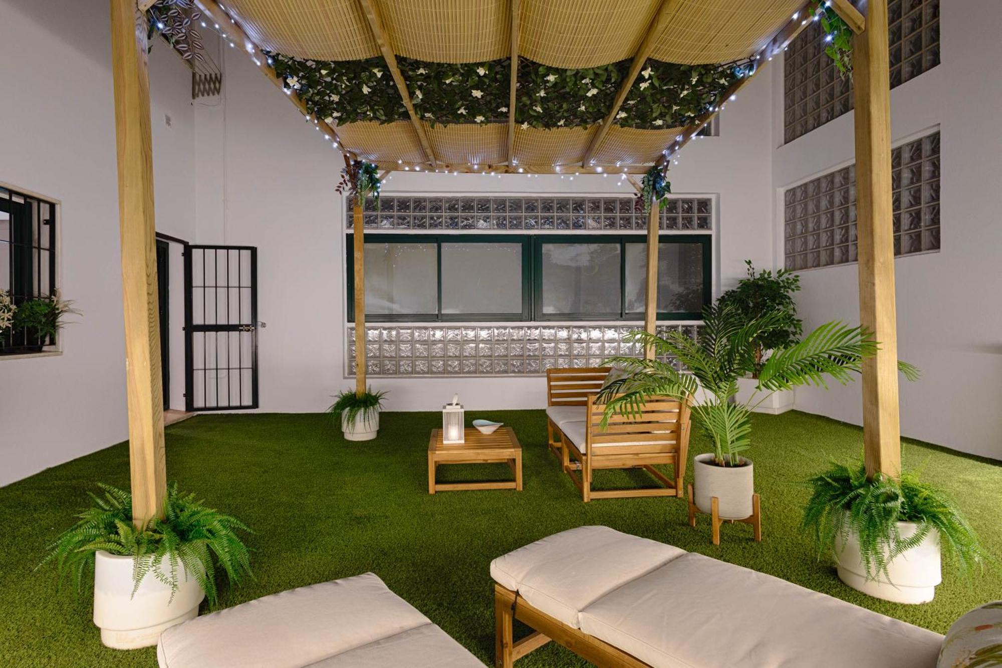 C30 Deluxe Studio With Terrace Into Cathedral Square Apartman Málaga Kültér fotó