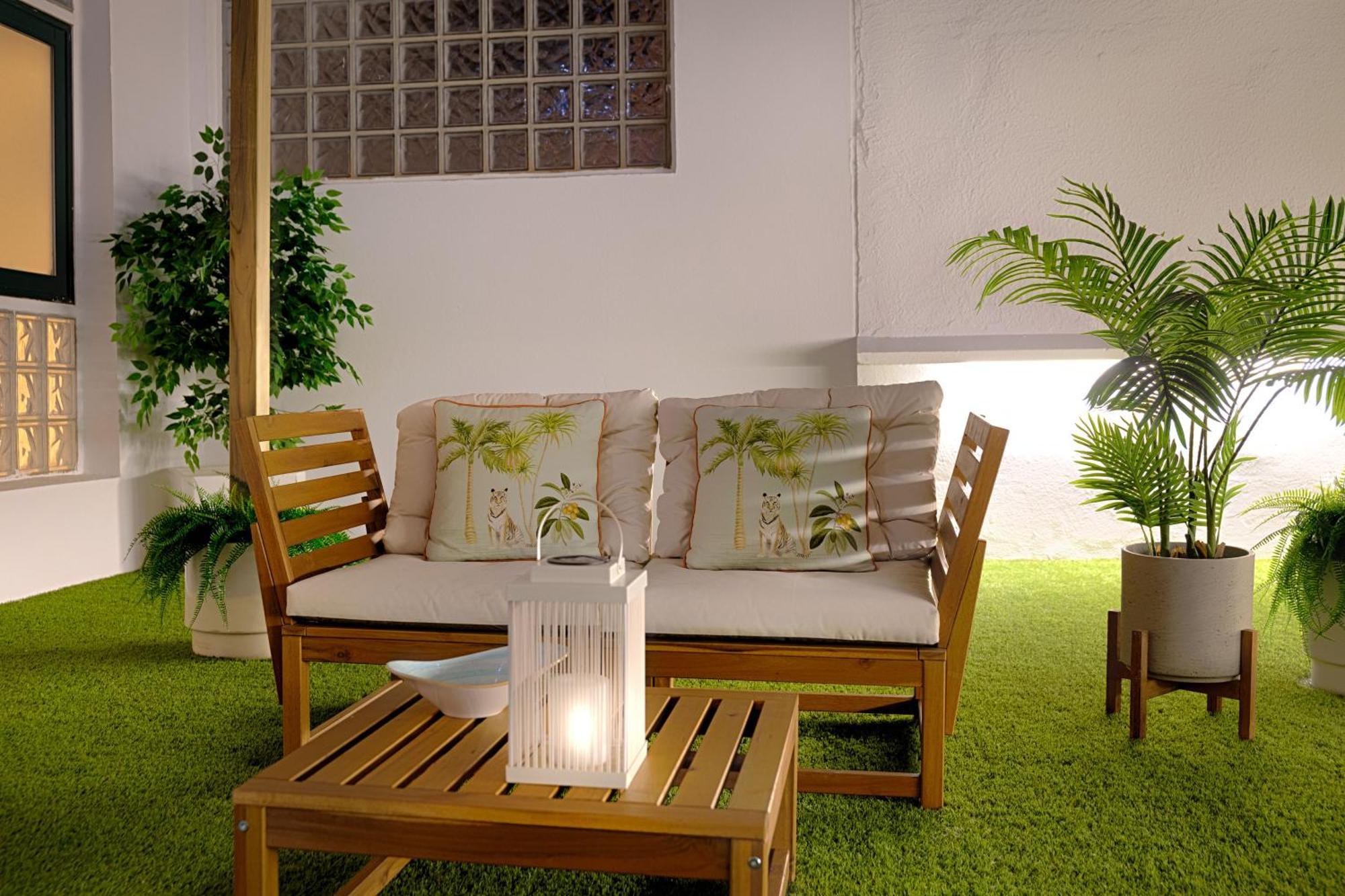 C30 Deluxe Studio With Terrace Into Cathedral Square Apartman Málaga Kültér fotó